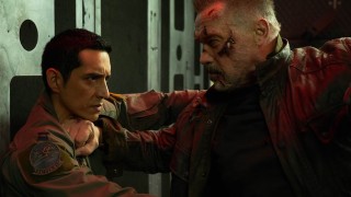 Gabriel Luna en Arnold Schwarzenegger in Terminator: Dark Fate