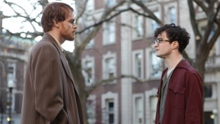 Michael C. Hall en Daniel Radcliffe in Kill Your Darlings