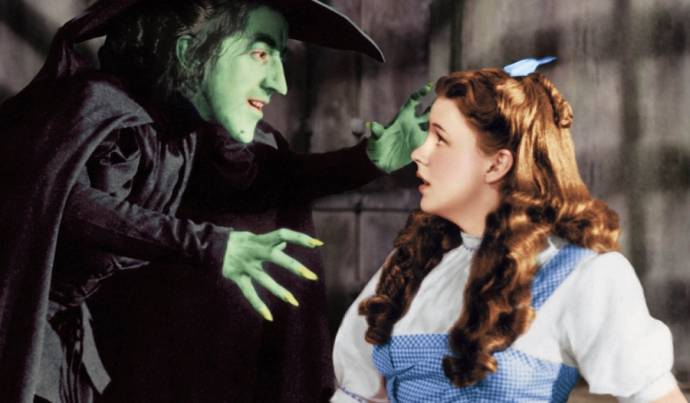 Margaret Hamilton (Miss Gulch) en Judy Garland (Dorothy)