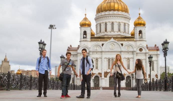 Joel Kinnaman (Skyler), Emile Hirsch, Max Minghella (Ben), Rachael Taylor (Anne) en Olivia Thirlby (Natalie)