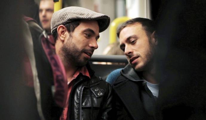 Tom Cullen (Russell) en Chris New (Glen)