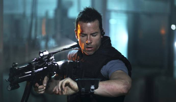 Guy Pearce (Snow)