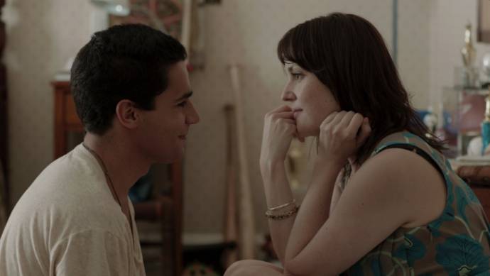 Christopher Abbott (Jeremy) en Melanie Lynskey (Amy)