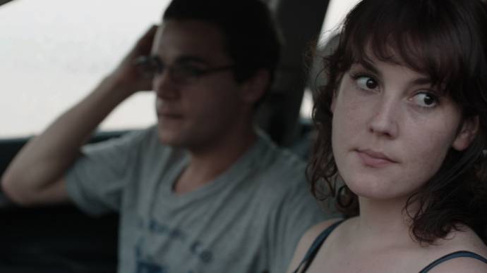 Christopher Abbott (Jeremy) en Melanie Lynskey (Amy)