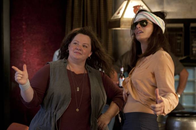 Melissa McCarthy (Mullins) en Sandra Bullock (Ashburn)