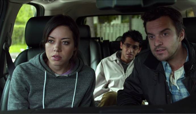 Aubrey Plaza (Darius), Karan Soni (Arnau) en Jake Johnson (Jeff)