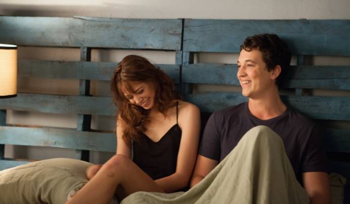 Lio Tipton (Megan) en Miles Teller (Alec)