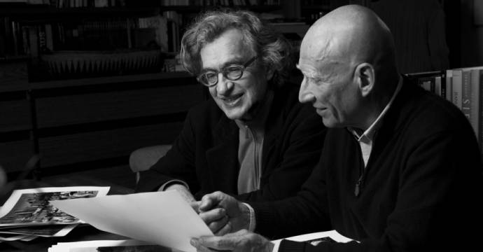 Wim Wenders (Zichzelf / Narrator) en Sebastião Salgado (Zichzelf)