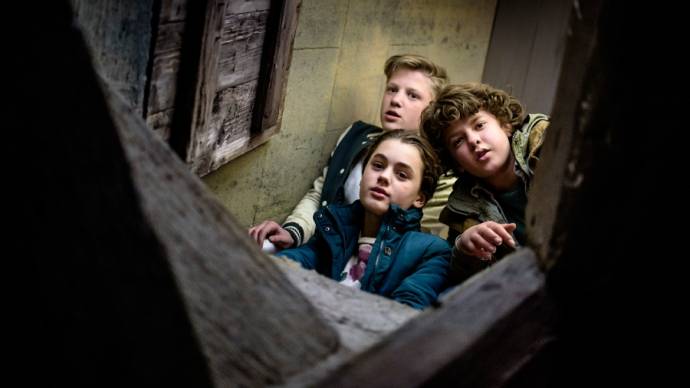 Senna Borsato (Rik), Joes Brauers (Jules) en Nina Wyss (Isabel)