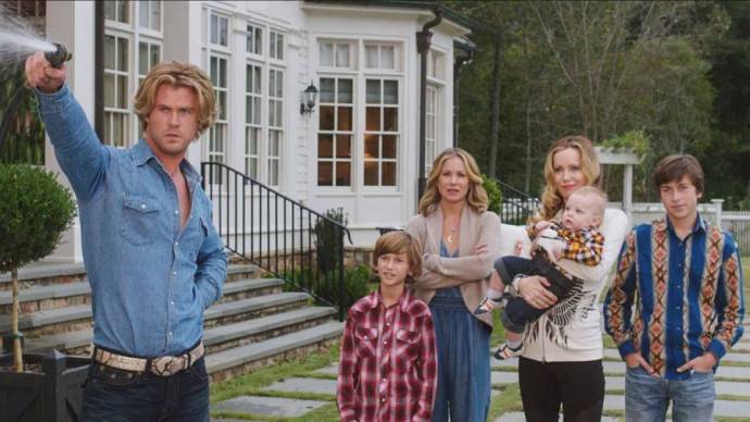 Chris Hemsworth (Stone Crandall), Christina Applegate (Debbie Griswold) en Leslie Mann (Audrey Griswold)