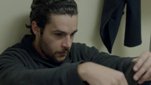 Christopher Abbott (James White)