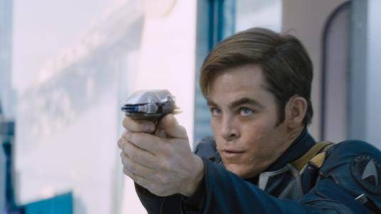 Chris Pine (Kirk)