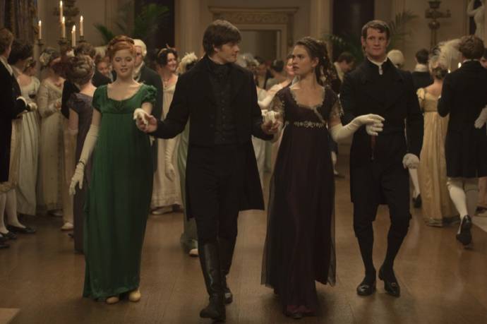 Bella Heathcote (Jane Bennet), Sam Riley (Mr. Darcy), Lily James (Elizabeth Bennet) en Matt Smith (Mr. Collins)