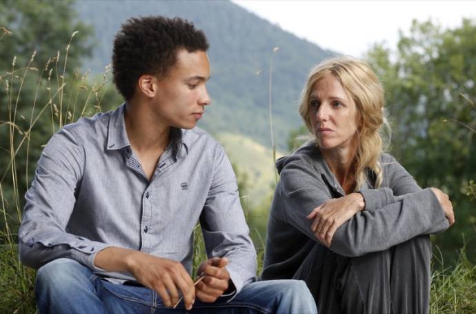 Corentin Fila (Thomas Charpoul) en Sandrine Kiberlain (Marianne Delille)