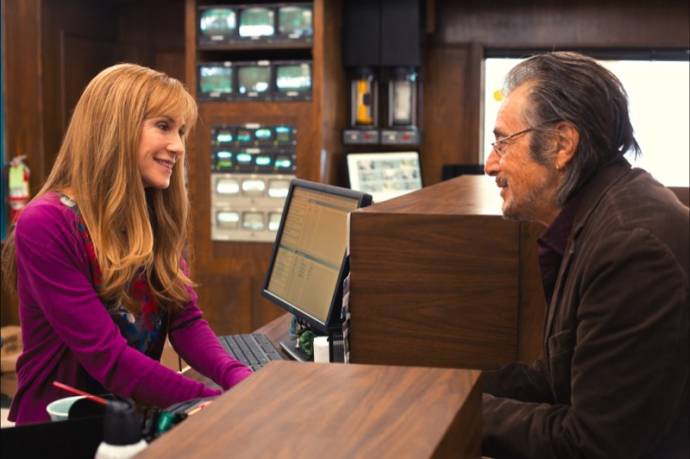 Holly Hunter (Dawn) en Al Pacino (A.J. Manglehorn)