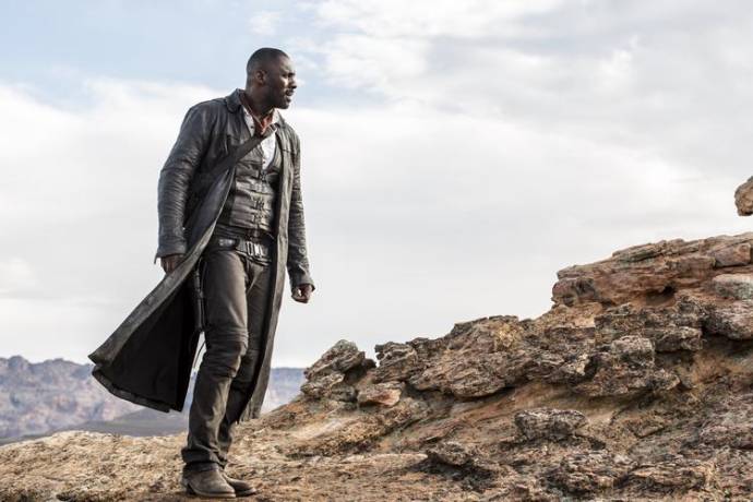 Idris Elba (Roland Deschain / The Gunslinger)