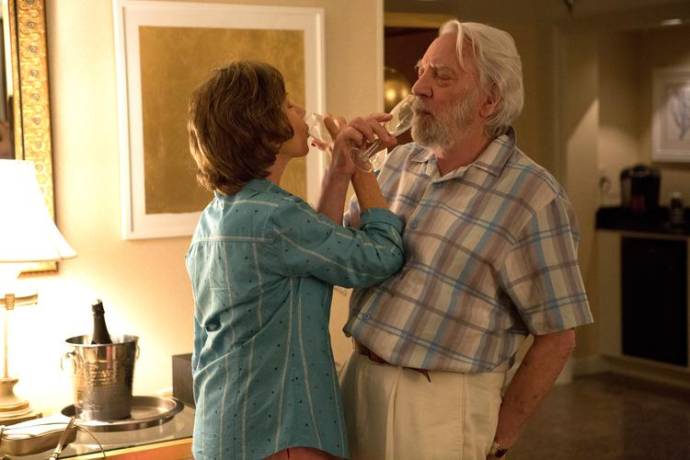 Helen Mirren (Ella) en Donald Sutherland (John)