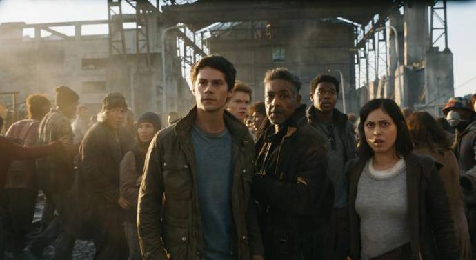 Dylan O'Brien (Thomas), Giancarlo Esposito (Jorge) en Rosa Salazar (Brenda)