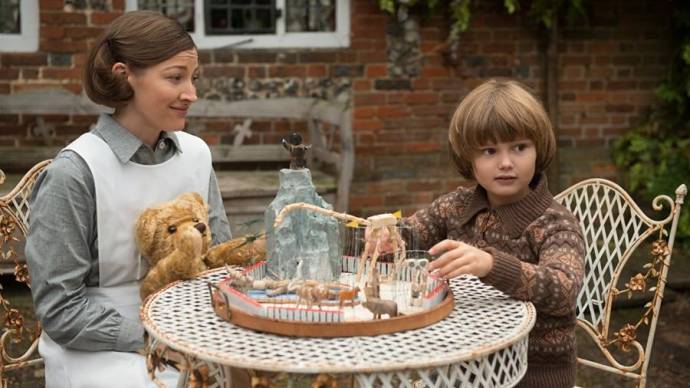 Kelly MacDonald (Olive) en Will Tilston (Christopher Robin - Age 8)