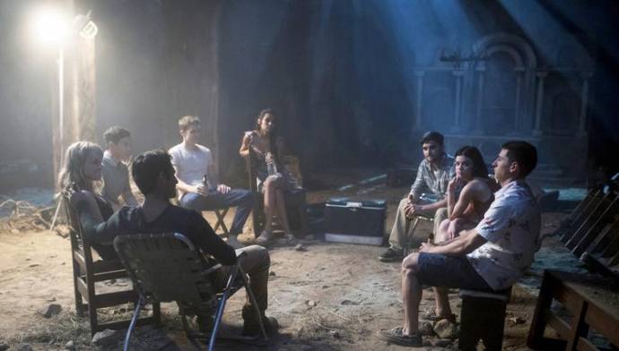 Violett Beane (Markie Cameron), Hayden Szeto (Brad), Tyler Posey (Lucas), Sophia Ali (Penelope (as Sophia Taylor Ali)), Nolan Gerard Funk en Lucy Hale (Olivia)