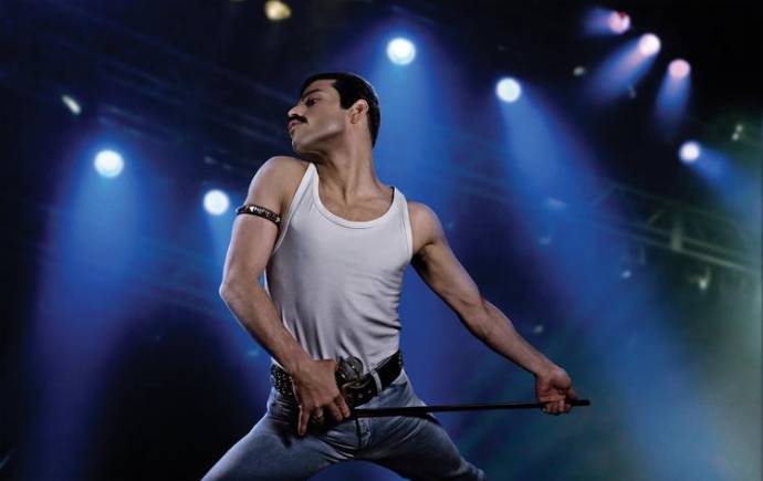 Rami Malek (Freddie Mercury)