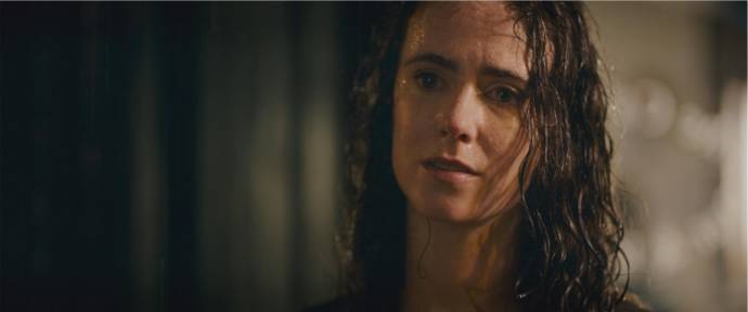 Amy Manson (Fiona)