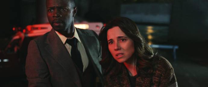 Sean Patrick Thomas (Detective Cooper) en Linda Cardellini (Anna Tate-Garcia)