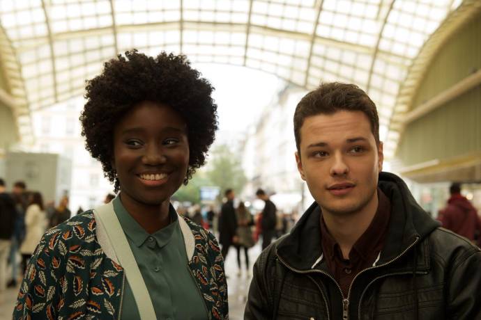 Karidja Touré (Anna) en Jules Benchetrit (Mathieu Malinski)