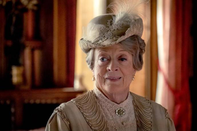 Maggie Smith (Violet Crawley)