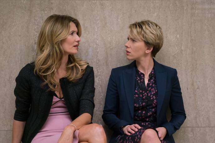 Laura Dern (Nora Fanshaw) en Scarlett Johansson (Nicole)