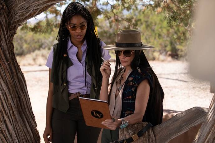 Jessica Williams (Jess) en Demi Moore (Lucy)