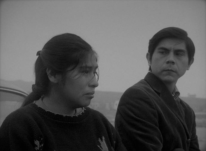 Pamela Mendoza (Georgina) en Tommy Párraga in Cancin sin nombre