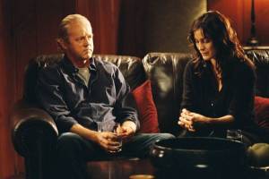 David Morse (Mr. Turner) en Carrie-Anne Moss (Julie)