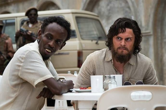 Barkhad Abdi (Abdi) en Evan Peters (Jay Bahadur)