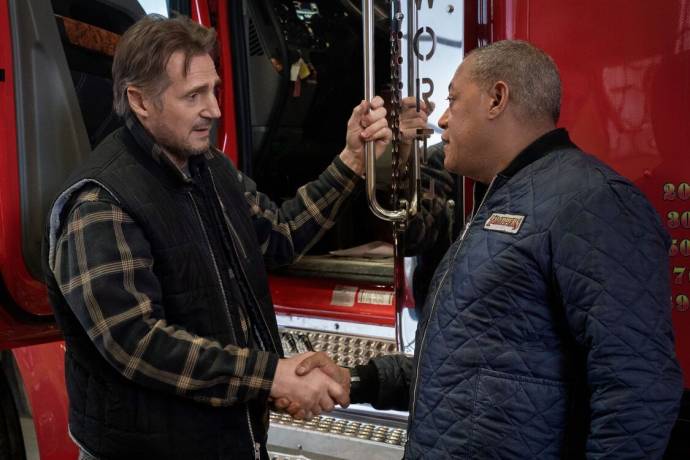 Liam Neeson (Mike McCann) en Laurence Fishburne (Jim Goldenrod)