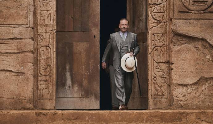 Kenneth Branagh (Hercule Poirot)