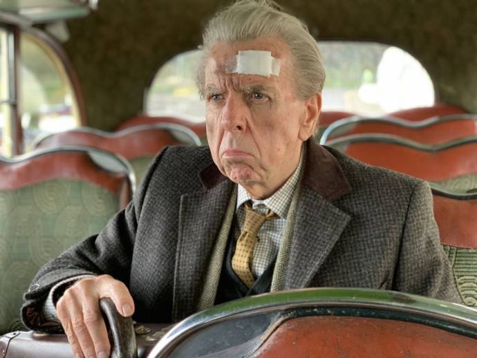 Timothy Spall (Tom)