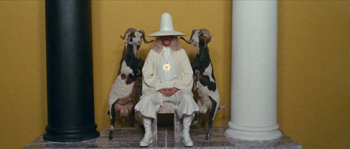 The Holy Mountain (EN subtitles) filmstill