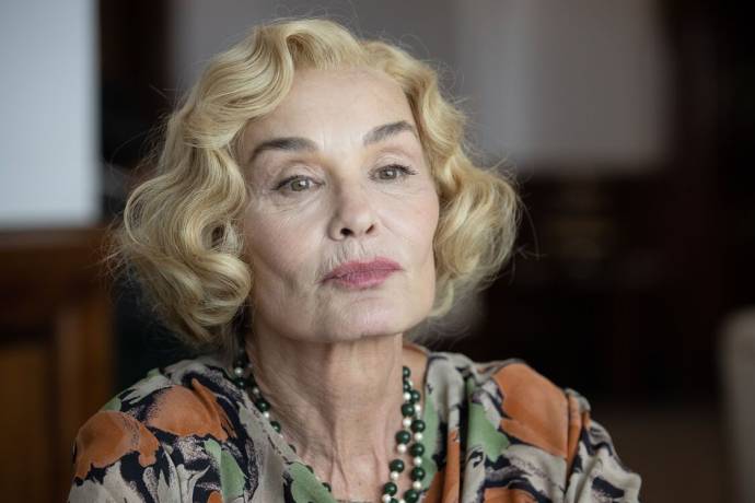 Jessica Lange (Dorothy Quincannon)