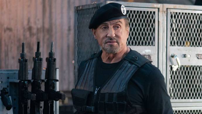 Sylvester Stallone (Barney Ross)