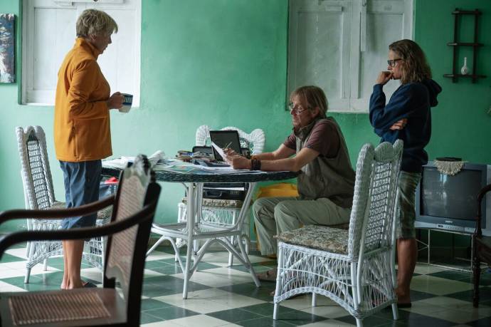 Annette Bening (Diana Nyad), Rhys Ifans (John Bartlett) en Jodie Foster (Bonnie Stoll)