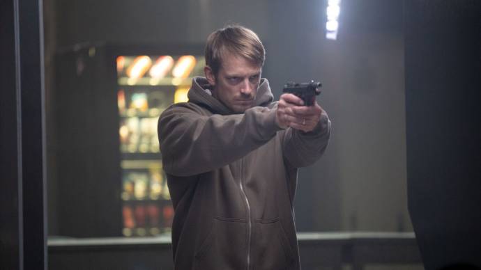 Joel Kinnaman (Godlock)