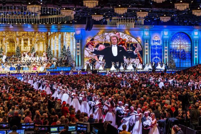 André Rieu's White Christmas filmstill