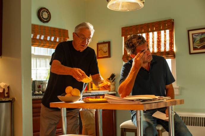 Robert De Niro (Stan) en Bobby Cannavale (Max Bernal)