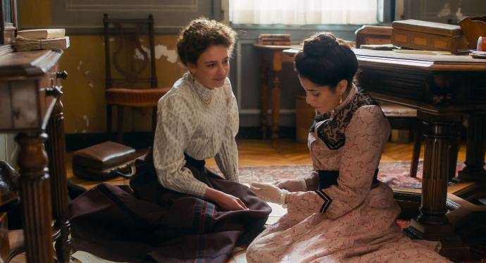 Jasmine Trinca (Maria Montessori) en Leïla Bekhti (Lili d'Alengy) in Maria Montessori (EN subtitles)