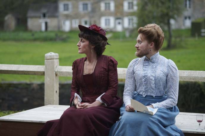 Juliette Armanet (Clothilde) en Nadia Tereszkiewicz (Rosalie Deluc)