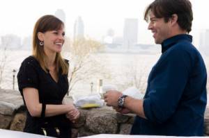 Harry Connick Jr. (Daniel Connelly) en Hilary Swank (Holly Kennedy)