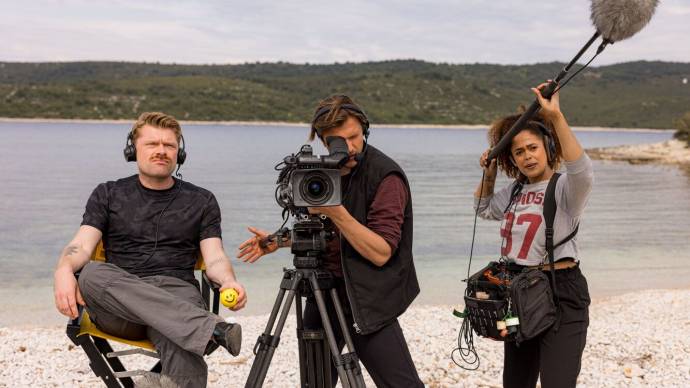 Niels Oosthoek (Rutger) en Lamara Strijdhaftig (Pauline) in Expeditie Cupido