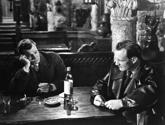 Trevor Howard (Maj.%20Calloway) en Joseph Cotten (Holly%20Martins)