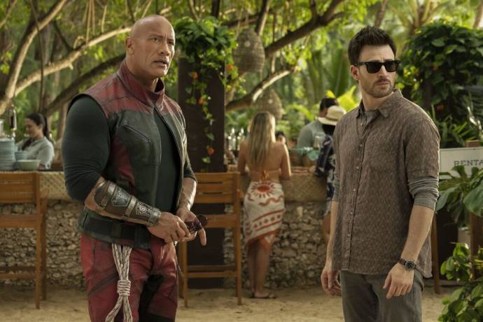 Dwayne Johnson (Callum Drift) en Chris Evans (Jack O'Malley)